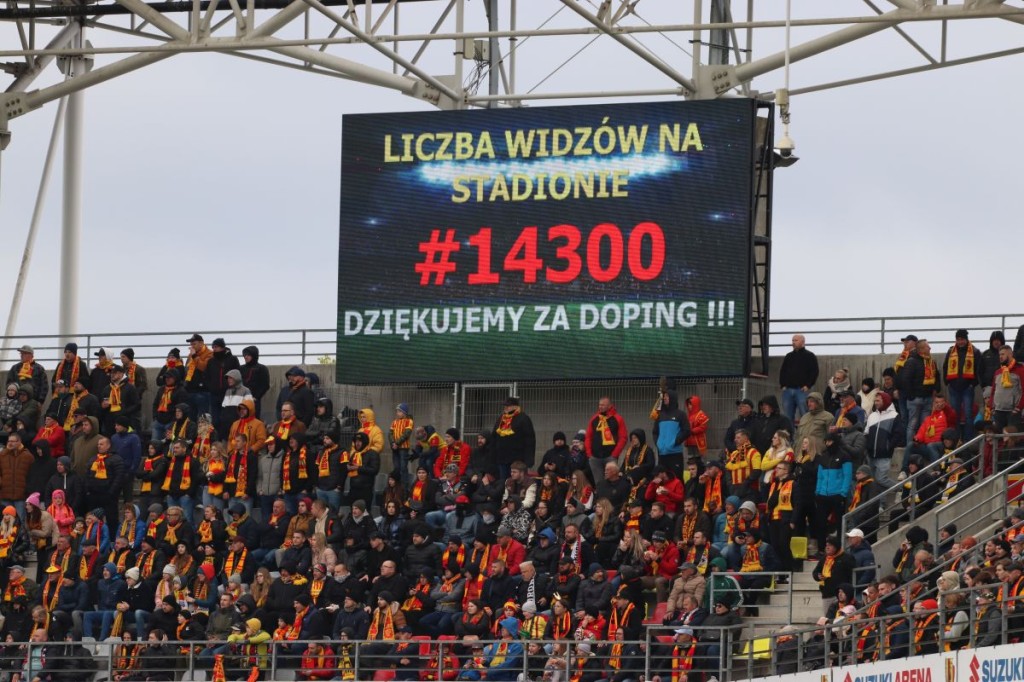 Frekwencja na stadionach PKO Ekstraklasy w 31. kolejce: Drugi komplet w Kielcach