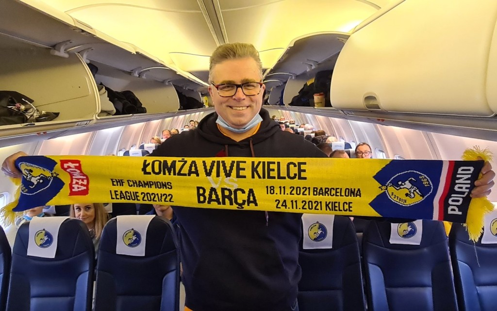 Operacja "Barcelona" rozpoczęta. Kibice i drużyna w drodze do Hiszpanii! (ZDJĘCIA)