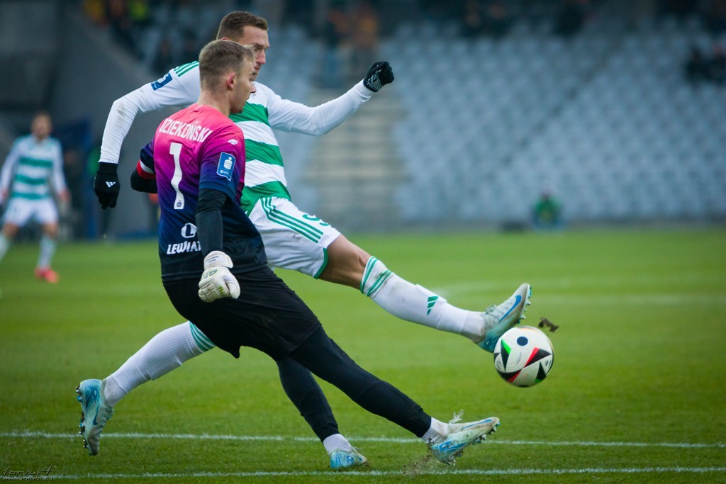Starcie dw&oacute;ch rozpędzonych drużyn. Na Exbud Arenę przyjeżdża ofensywna Lechia