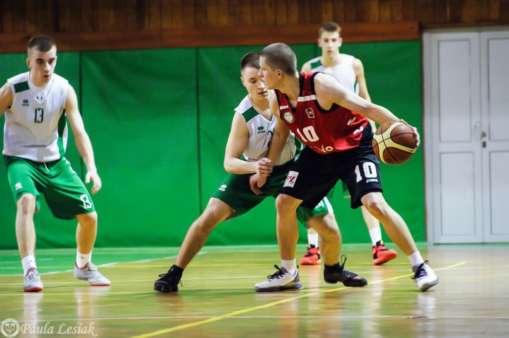 Kieleckie drużyny zaczynają decydującą walkę o II ligę koszykarzy