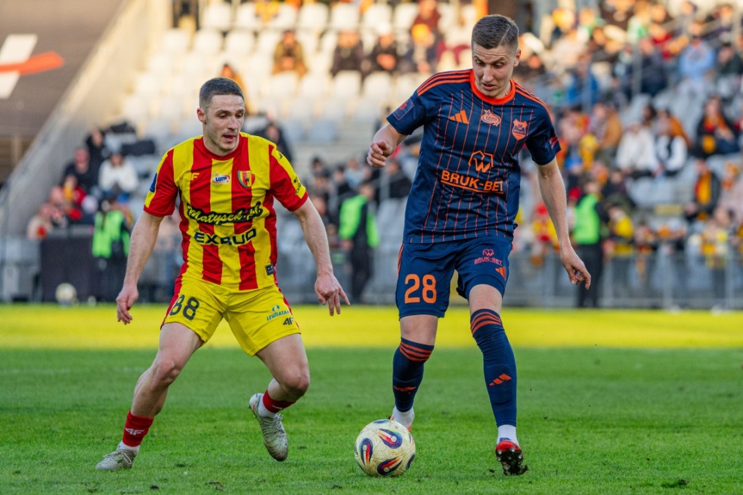 Newralgiczne 90 minut dla Korony. Do Kielc przyjeżdża Piast