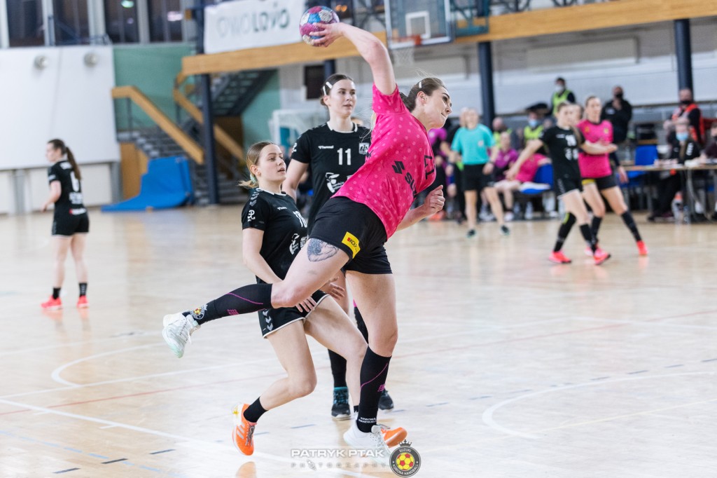 Obrotowa zostaje w Suzuki Koronie Handball. "To ikona klubu"
