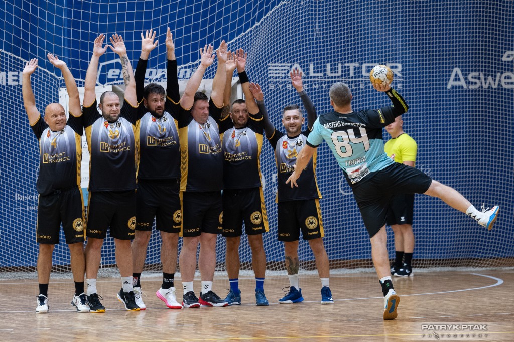 [ZDJĘCIA] Masters Handball Kielce wygrywa drugi turniej Masters Kielce Cup!