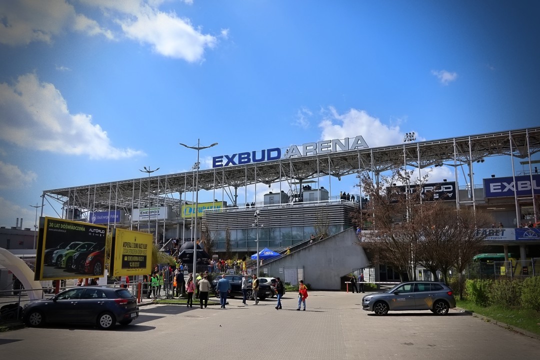 Maj&oacute;wka z Koroną - Exbud Arena