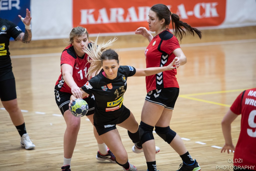 Hit dla Korony Handball! Kielczanki wygrały w meczu na szczycie i wciąż liczą się w walce o Superligę