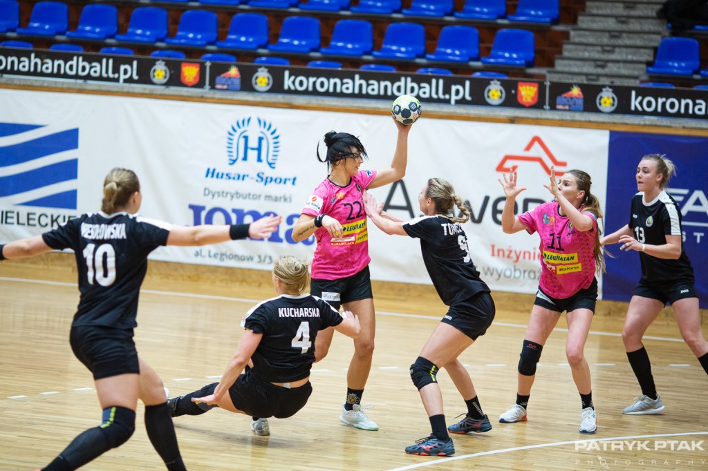 Korona Handball odrobiła zaległości i zwieńczyła rok zwycięstwem