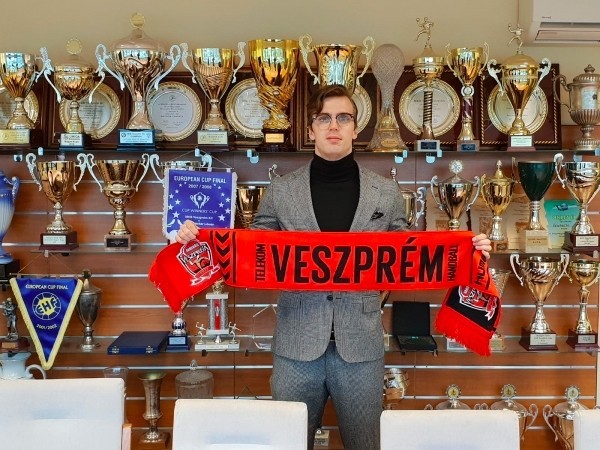 Oficjalnie: Paczkowski wypożyczony do Veszprem. "To da mi więcej, niż zostanie w Kielcach"