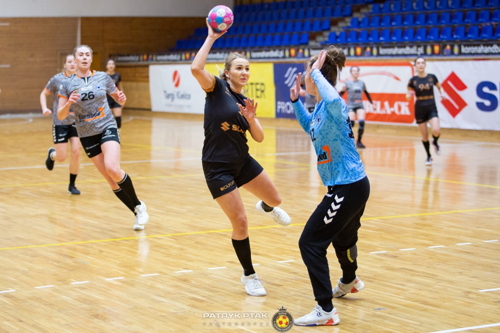 Nie bez problemów, ale wygrana Suzuki Korony Handball z MKS Karczew. Teraz hit