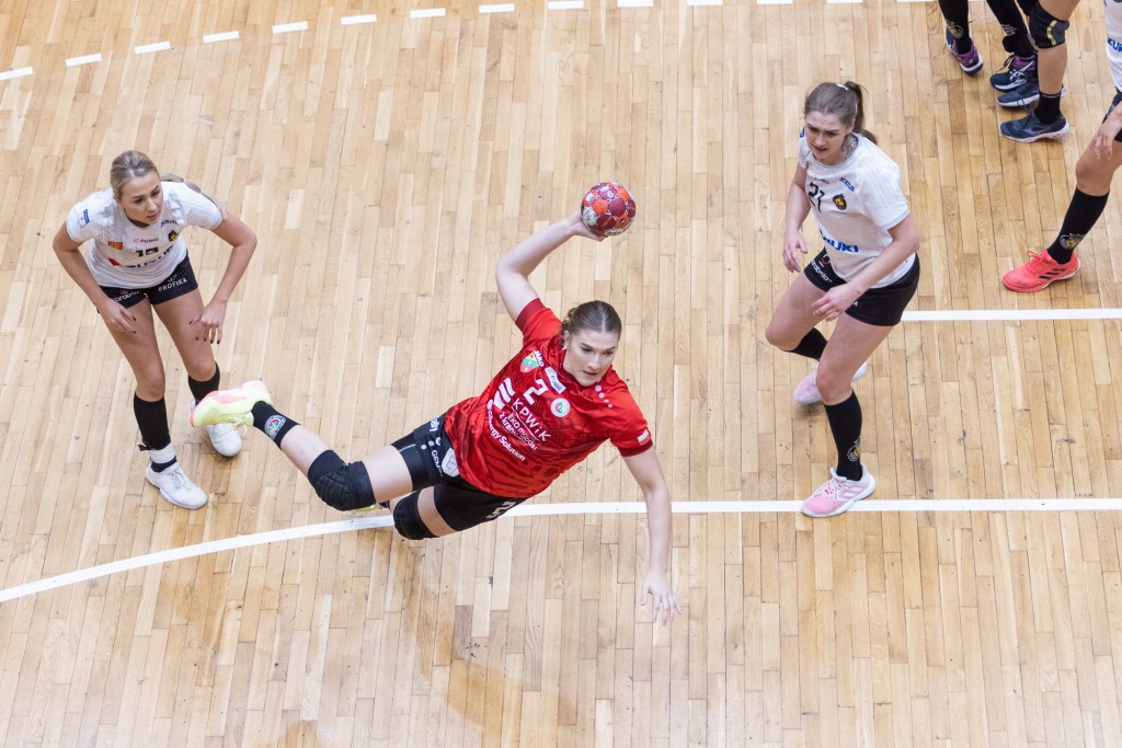Zdjęcia z meczu Suzuki Korony Handball z KPR Gminy Kobierzyce